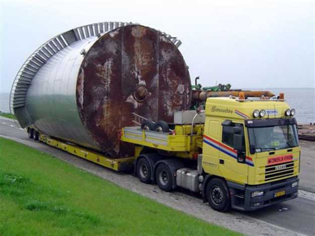 Transportation of  oversized cargo